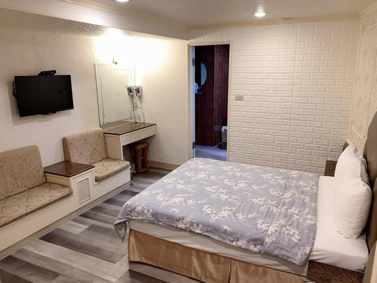 יונגחה Jia Jia Hotel מראה חיצוני תמונה